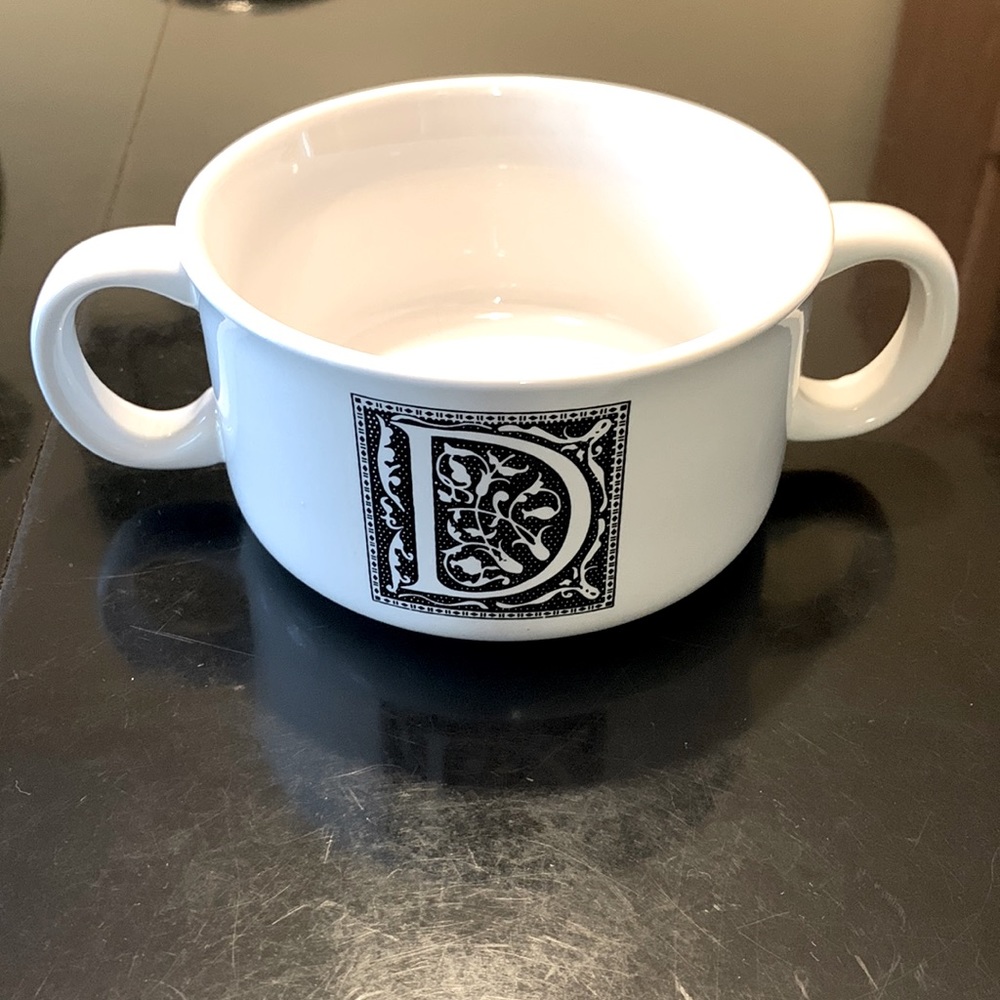 *Letter D cream small bowl